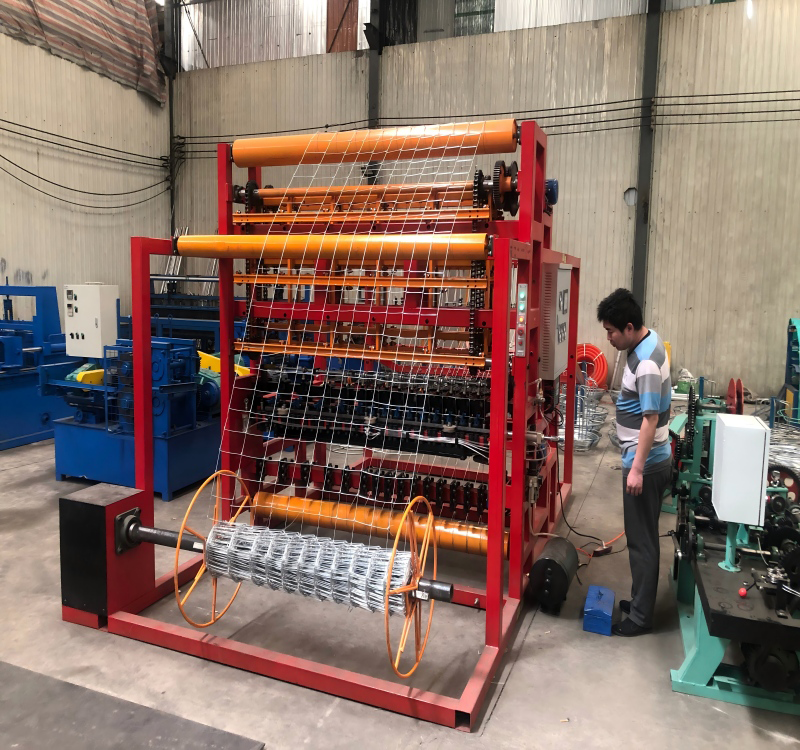 Fence Making Machine Grassland Cattle Farm Fence Equipment Automatic Field Fence Net Making Machine Metal Wire Mesh Machine - 图片 3